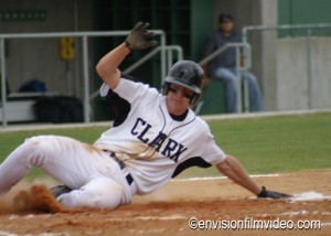 doebbler-scores Trey Doebbler slides to tie