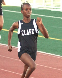 Shaneve Swift  wins 400m
